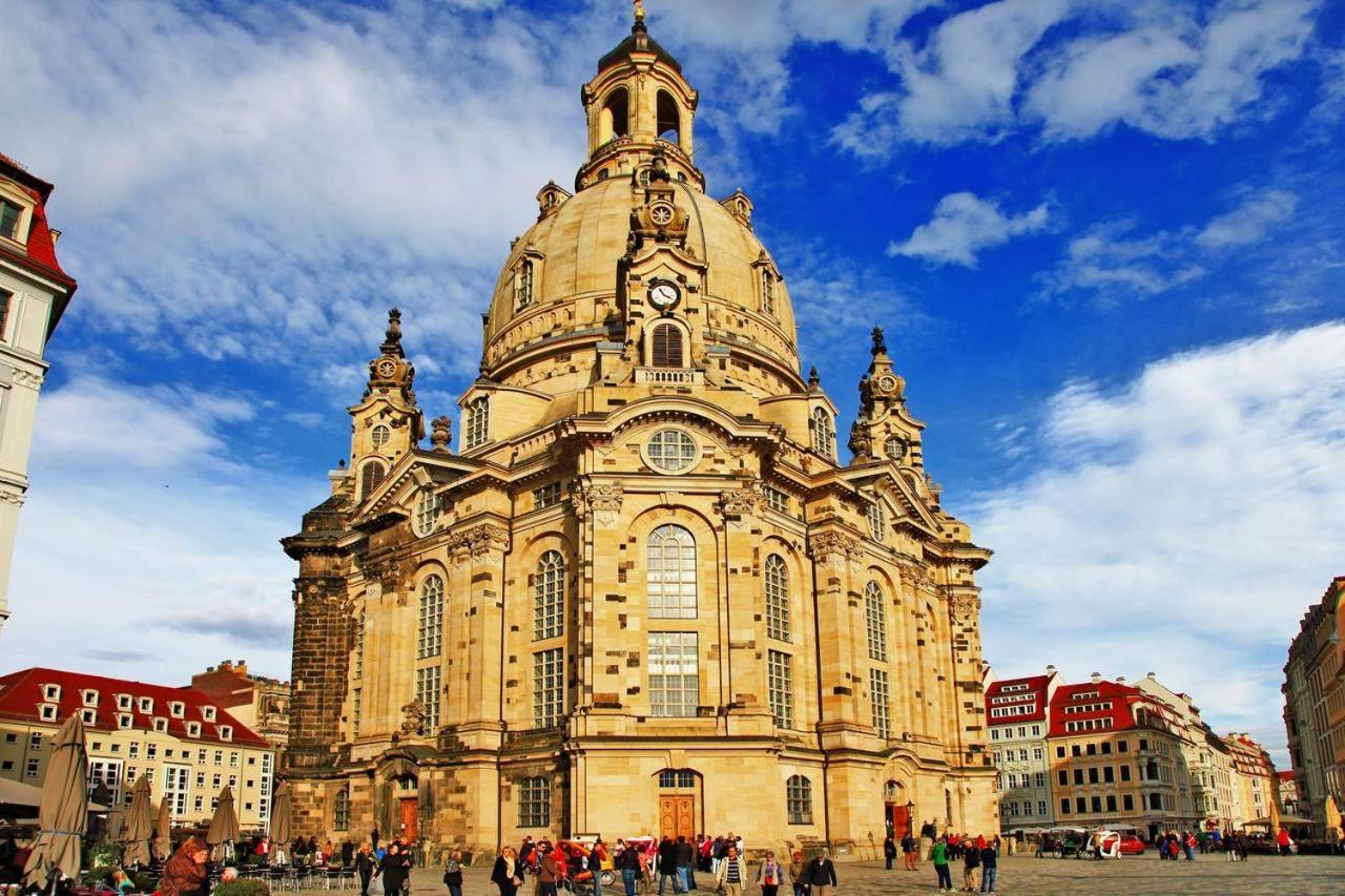 Schoenes Zimmer Naeher Bahnhof Neustadt Dresden Zentral Wlan Exterior photo